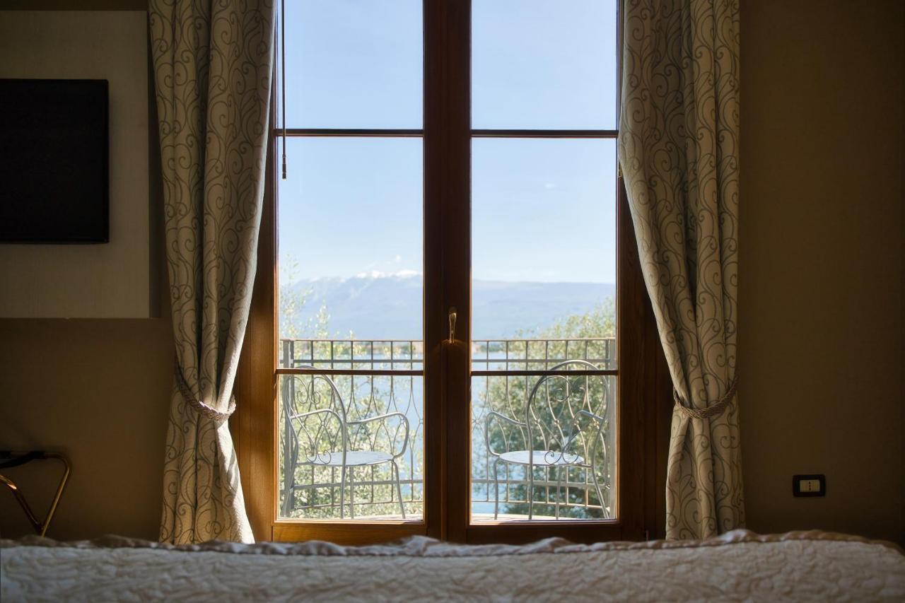 Hotel Villa Maria Au Lac - Estella Hotels Italia Toscolano Maderno Exterior foto
