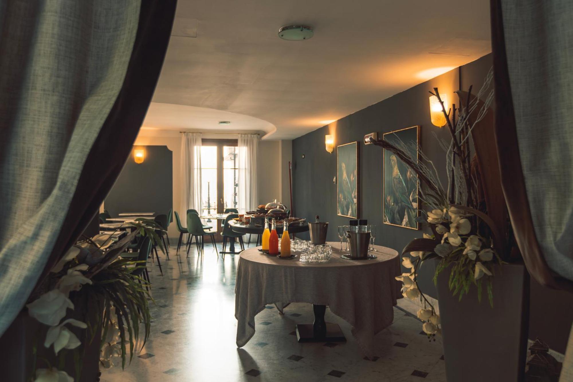 Hotel Villa Maria Au Lac - Estella Hotels Italia Toscolano Maderno Exterior foto